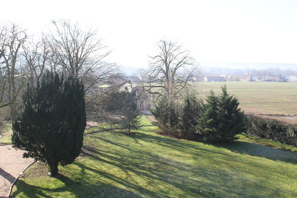 Chateau De La Folie Trie-Château Rum bild