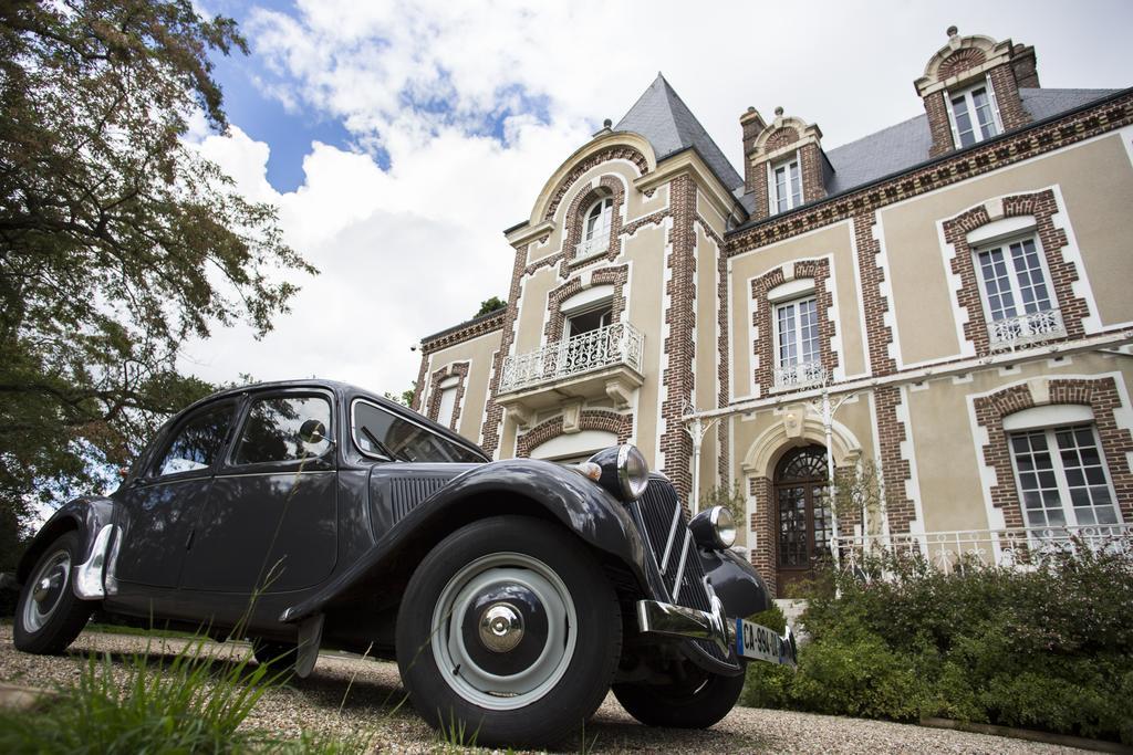 Chateau De La Folie Trie-Château Exteriör bild